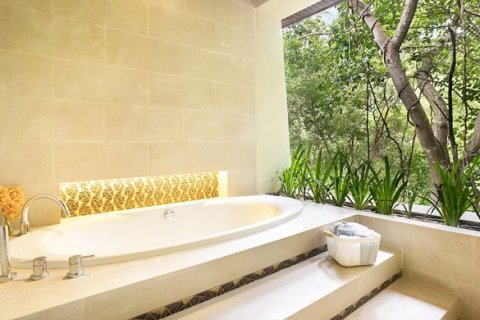 Chalet de 6 dormitorios en Ko Samui, Tailandia № 141043 - foto 4