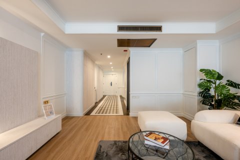 Condo in Bangkok, Thailand, 3 bedrooms № 162735 - photo 4