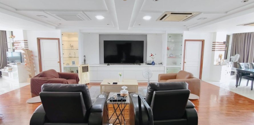 Condominio de 3 dormitorios en Bangkok, Tailandia № 162739