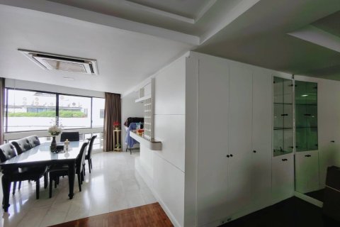 Condominio de 3 dormitorios en Bangkok, Tailandia № 162739 - foto 3