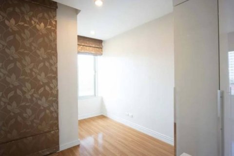 Condo in Bangkok, Thailand, 2 bedrooms № 158828 - photo 7