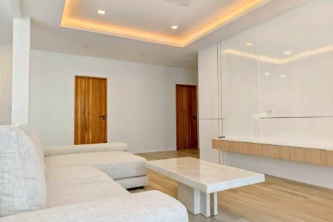 Chalet de 3 dormitorios en Phuket, Tailandia № 134607 - foto 3