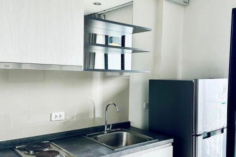 Condominio de 1 dormitorio en Bangkok, Tailandia № 157670 - foto 6