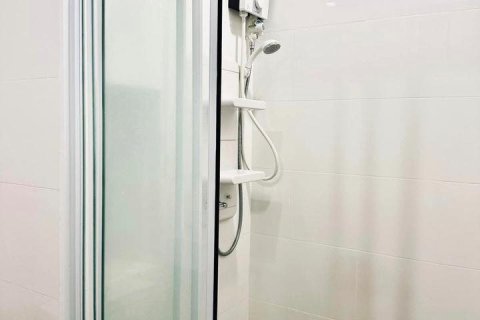Condominio de 1 dormitorio en Bangkok, Tailandia № 157670 - foto 4
