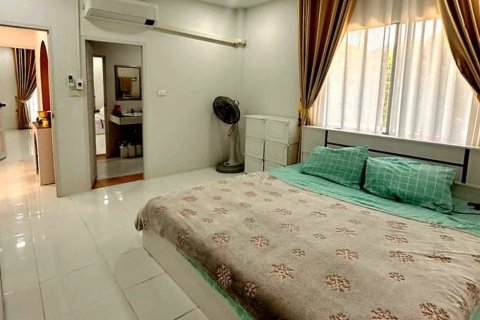 Casa de 2 dormitorios en Pattaya, Tailandia № 167206 - foto 12