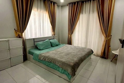Casa de 2 dormitorios en Pattaya, Tailandia № 167206 - foto 11