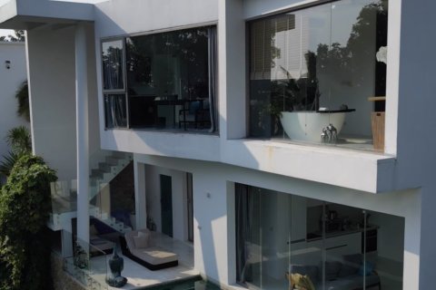 Chalet de 2 dormitorios en Surat Thani, Tailandia № 137374