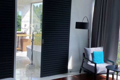 Chalet de 2 dormitorios en Surat Thani, Tailandia № 137374 - foto 11