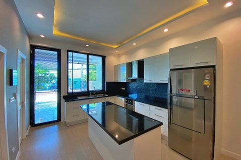 Chalet de 2 dormitorios en Hua Hin, Tailandia № 168418 - foto 6