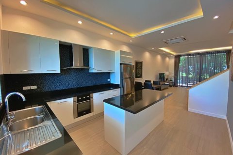 Chalet de 2 dormitorios en Hua Hin, Tailandia № 168418 - foto 3