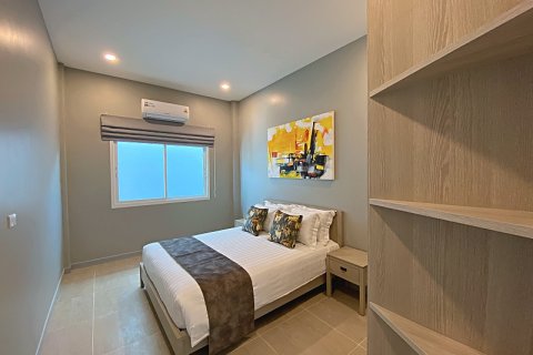 Chalet de 3 dormitorios en Hua Hin, Tailandia № 168416 - foto 25