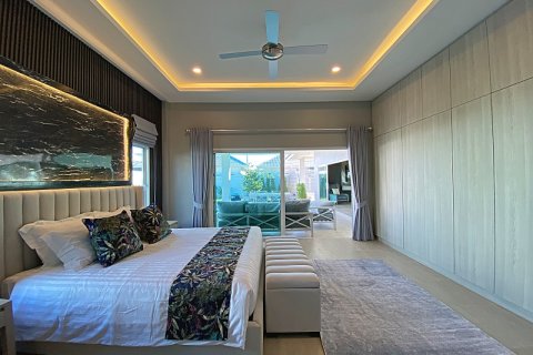 Chalet de 3 dormitorios en Hua Hin, Tailandia № 168416 - foto 22