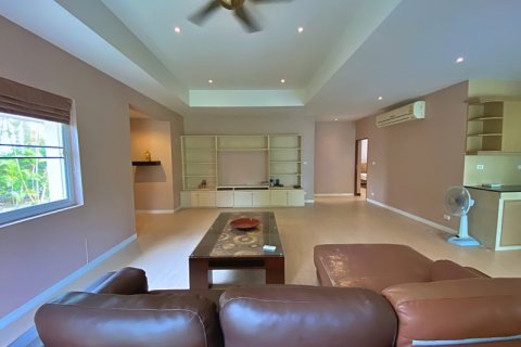 Chalet de 3 dormitorios en Hua Hin, Tailandia № 168419 - foto 7