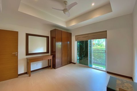 Chalet de 3 dormitorios en Hua Hin, Tailandia № 168419 - foto 20