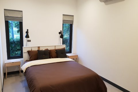 Chalet de 4 dormitorios en Hua Hin, Tailandia № 168420 - foto 11