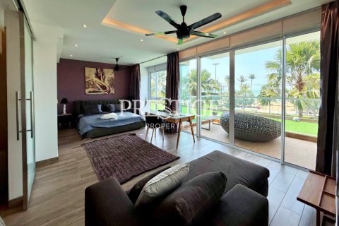 Condo à Pattaya, Thaïlande, 4 chambres № 197832 - photo 8