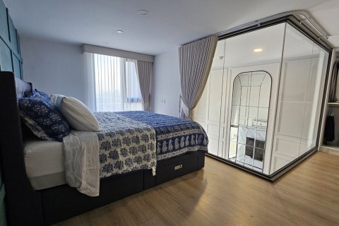 Кондоминиум с 2 спальнями в Ваттхане, Бангкок, Таиланд № 201170 - фото 11
