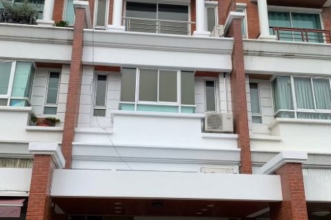 Townhouse à Bangkok, Thaïlande 5 chambres № 65588