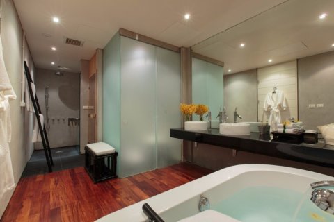 Casa de 4 dormitorios en Phuket, Tailandia № 181074 - foto 5