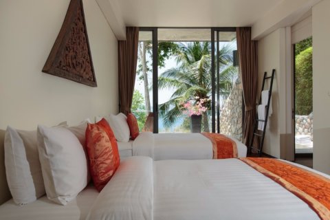 Casa de 4 dormitorios en Phuket, Tailandia № 181074 - foto 4