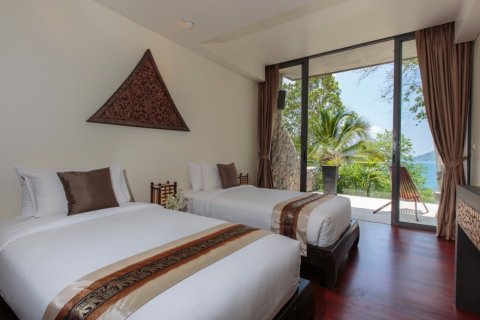 Casa de 4 dormitorios en Phuket, Tailandia № 181074 - foto 6