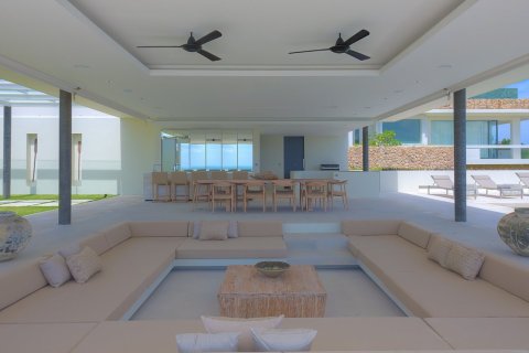 Casa de 4 dormitorios en Surat Thani, Tailandia № 181077 - foto 2