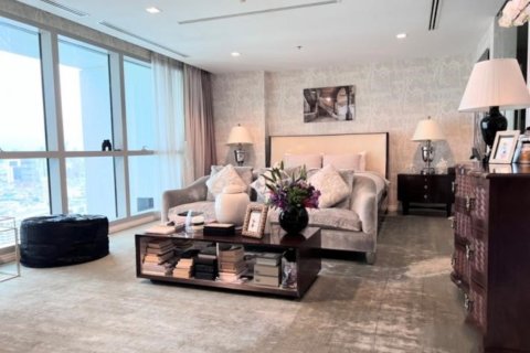 Ático de 3 dormitorios en Bangkok, Tailandia № 181073 - foto 8