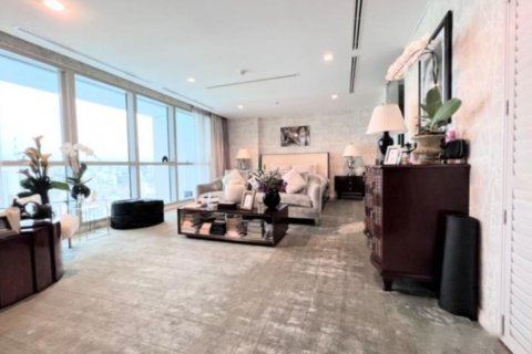 Ático de 3 dormitorios en Bangkok, Tailandia № 181073 - foto 7