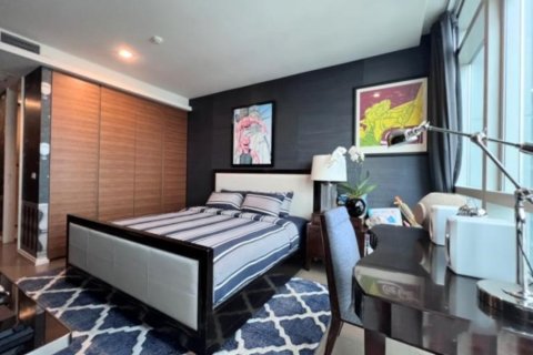 Ático de 3 dormitorios en Bangkok, Tailandia № 181073 - foto 14