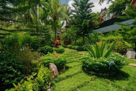 Casa de 4 dormitorios en Bang Tao, Tailandia № 181079 - foto 7