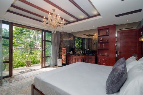Casa de 4 dormitorios en Bang Tao, Tailandia № 181079 - foto 24