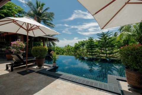 Casa de 4 dormitorios en Bang Tao, Tailandia № 181079 - foto 21