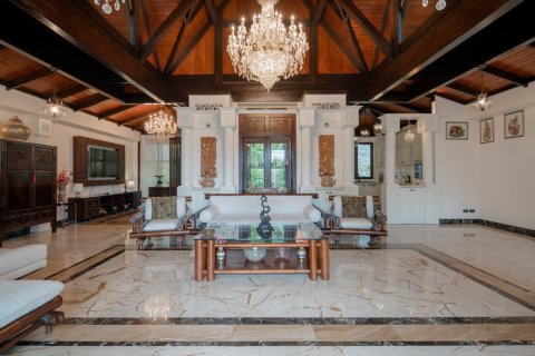 Casa de 4 dormitorios en Bang Tao, Tailandia № 181079 - foto 29