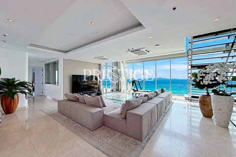 Condo à Pattaya, Thaïlande, 3 chambres № 197632 - photo 3