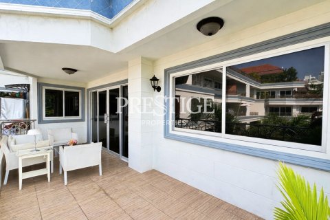Condo à Pattaya, Thaïlande, 2 chambres  № 197630 - photo 23
