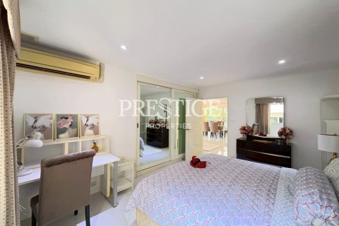 Condo à Pattaya, Thaïlande, 2 chambres  № 197630 - photo 16