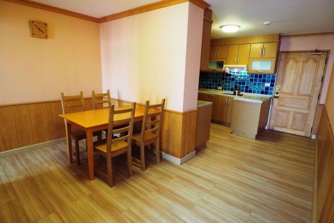 Condominio de 2 dormitorios en Bang Rak, Bangkok, Tailandia № 48175 - foto 4