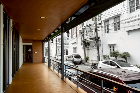Casa de 4 dormitorios en Bangkok, Tailandia № 189153 - foto 5
