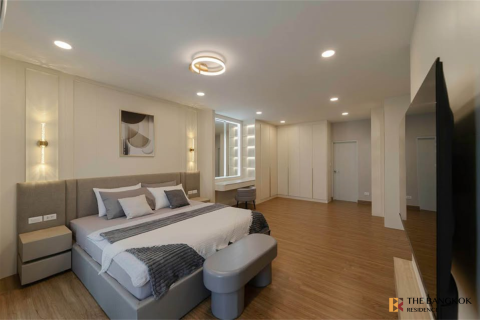 Casa de 4 dormitorios en Bangkok, Tailandia № 189155 - foto 6