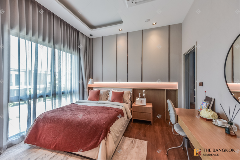 Haus in Bangkok, Thailand 4 Schlafzimmer № 189150 - Foto 9