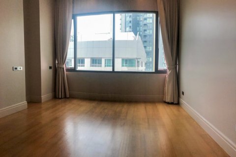 Condominio de 3 dormitorios en Bangkok, Tailandia № 65701 - foto 9