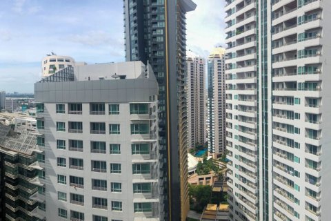 Condominio de 3 dormitorios en Bangkok, Tailandia № 65701 - foto 16