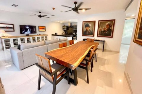 Condominio de 3 dormitorios en Kathu, Tailandia № 146834 - foto 4