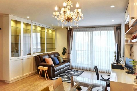 Condominio de 2 dormitorios en Khlong Toei, Bangkok, Tailandia № 115302 - foto 2