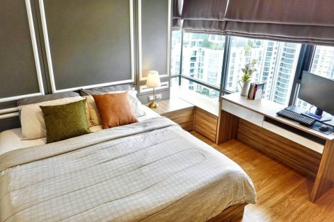 Condominio de 2 dormitorios en Khlong Toei, Bangkok, Tailandia № 115302 - foto 8