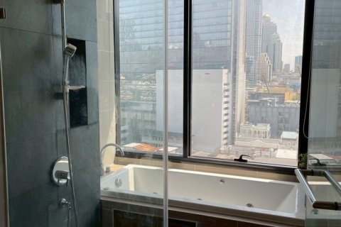 Estudio en el condominio en Bang Rak, Bangkok, Tailandia № 173697 - foto 2