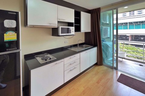 Condo in Watthana, Bangkok, Thailand, 1 bedroom № 68328 - photo 4
