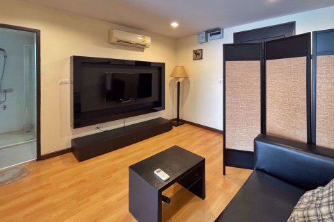 Condo in Watthana, Bangkok, Thailand, 1 bedroom № 68328 - photo 2
