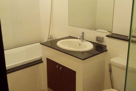 Condominio de 1 dormitorio en Watthana, Bangkok, Tailandia № 68327 - foto 20