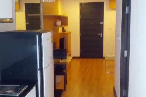 Condominio de 1 dormitorio en Watthana, Bangkok, Tailandia № 68327 - foto 10